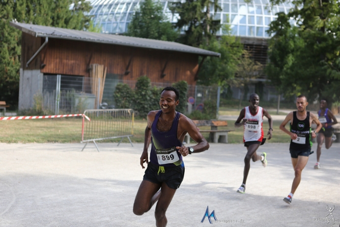 Qaasim Shumbii remporte les 10 km de Grenoble